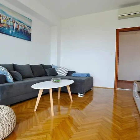 Apartman Rupnik Apartment