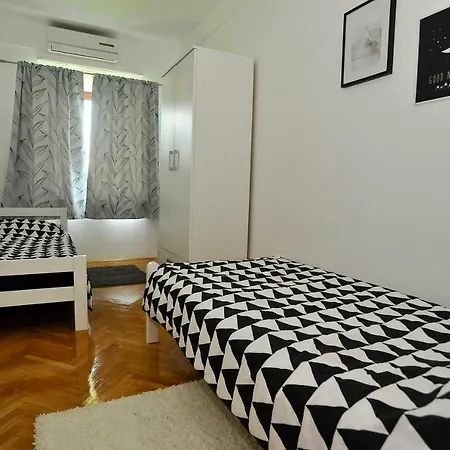 Apartman Rupnik Apartment *
